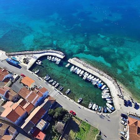 - Diklo 5887c * Zadar