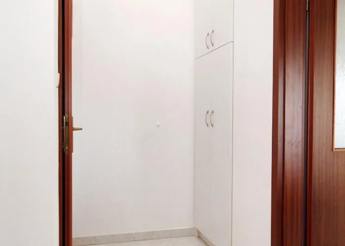 - Diklo 5887c * Zadar