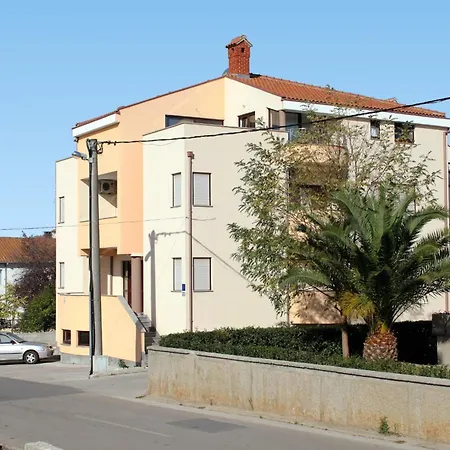 - Diklo 5887c * Zadar